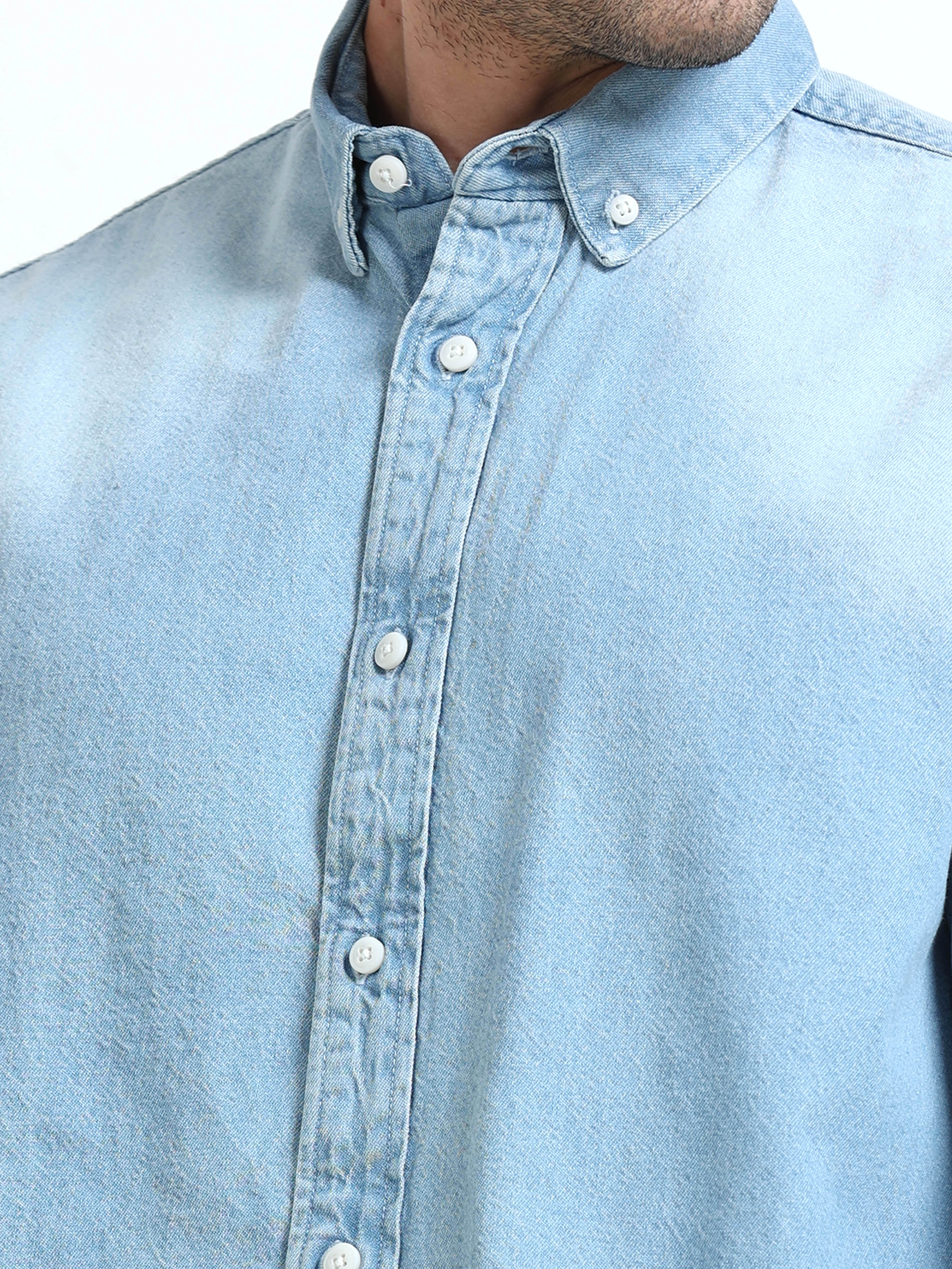 ESSENTIAL LIGHT WASH DENIM