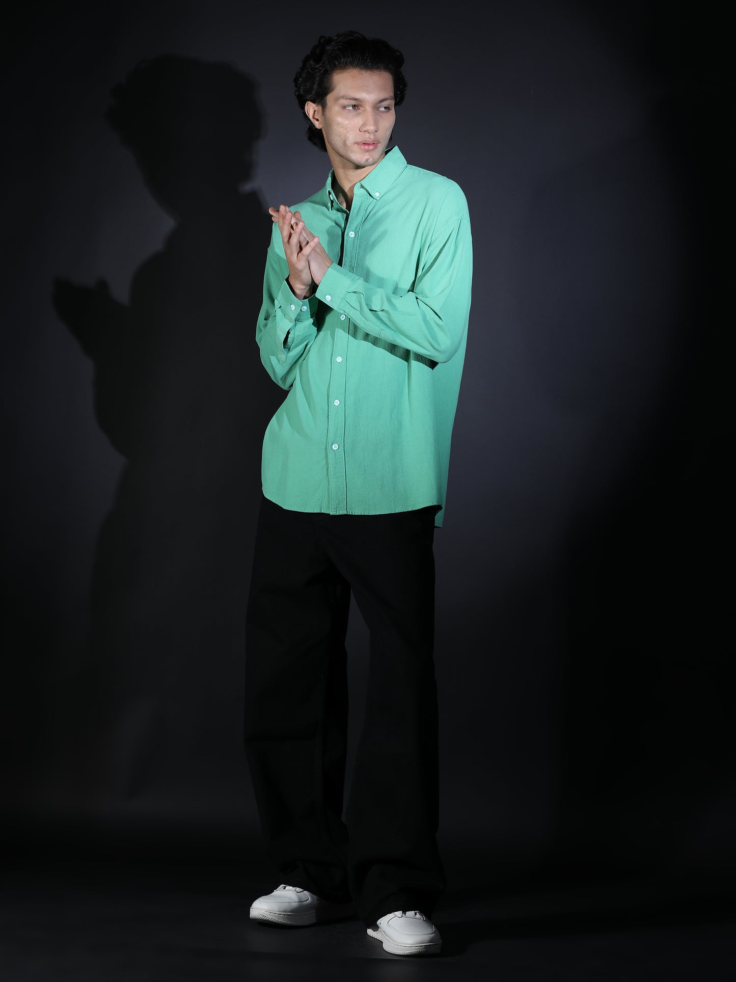 REGULAR FIT PLAIN SHIRT GREEN1