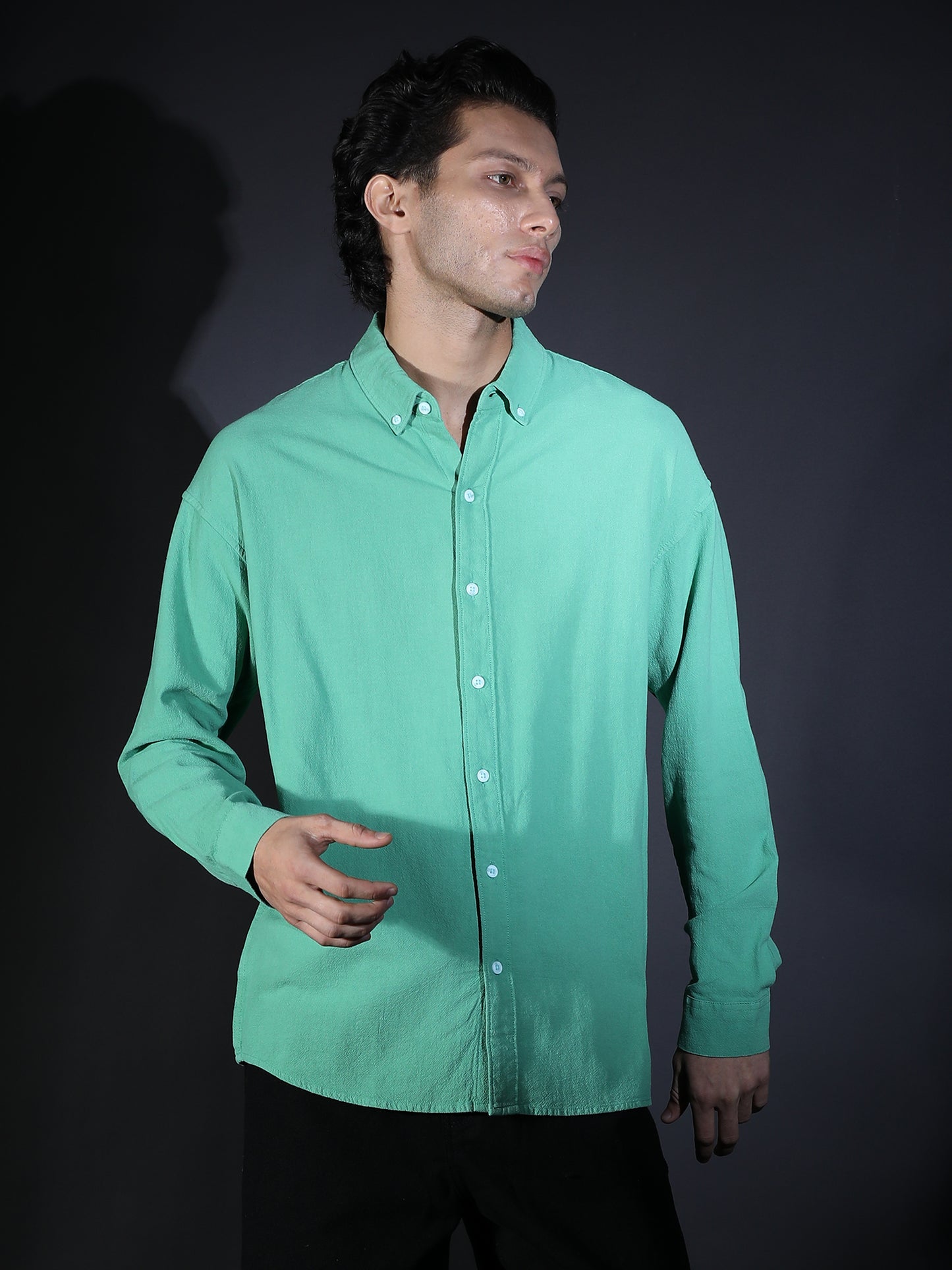 REGULAR FIT PLAIN SHIRT GREEN1