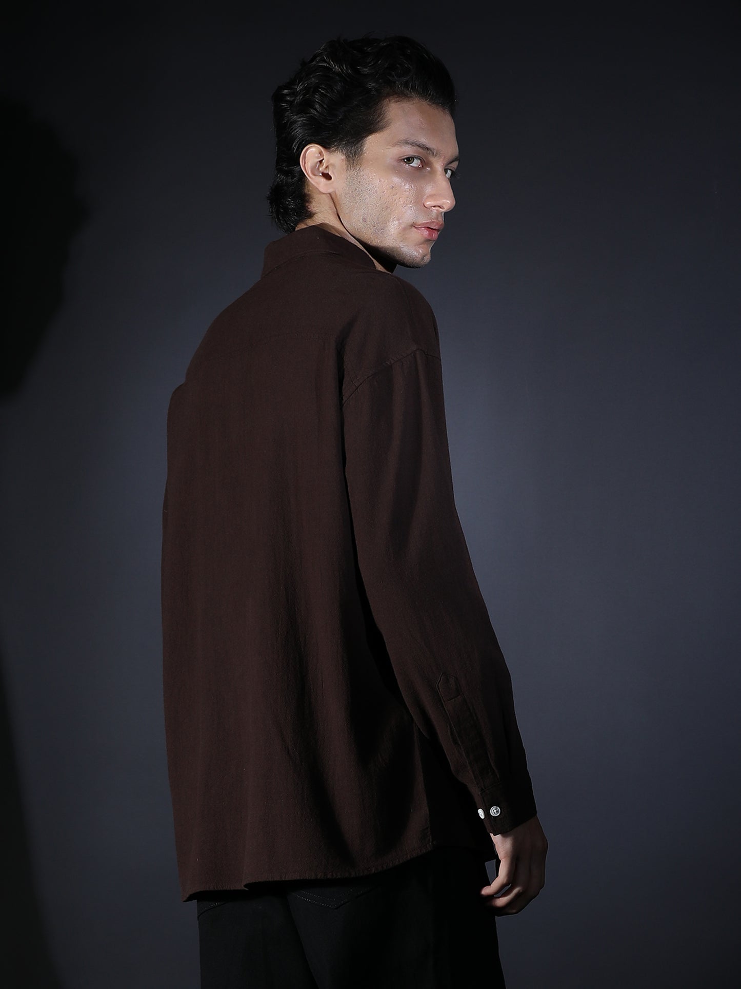 REGULAR FIT PLAIN SHIRT COFFEE